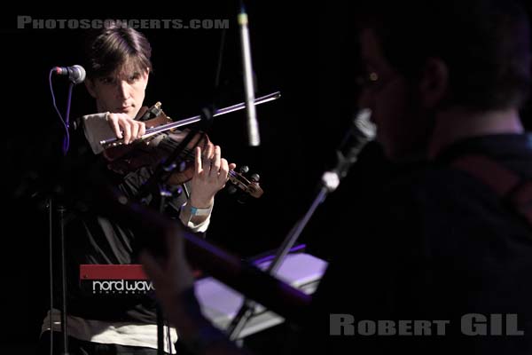 OWEN PALLETT - 2010-01-24 - PARIS - La Maroquinerie - 